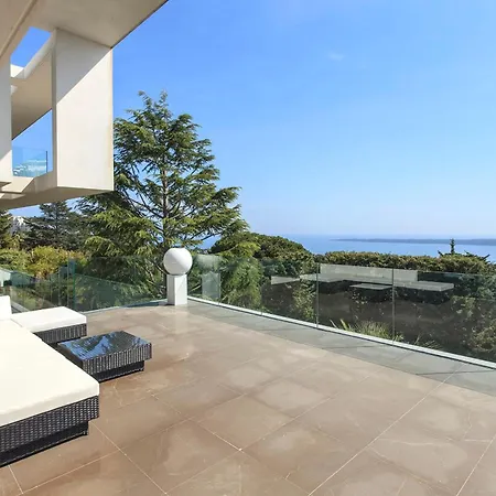 Villa Ref 1960 - - Sea View For Rent Cannes