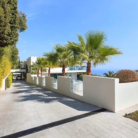 Ref 1960 - - Sea View For Rent *