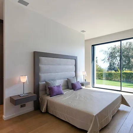 Villa Ref 1960 - - Sea View For Rent *
