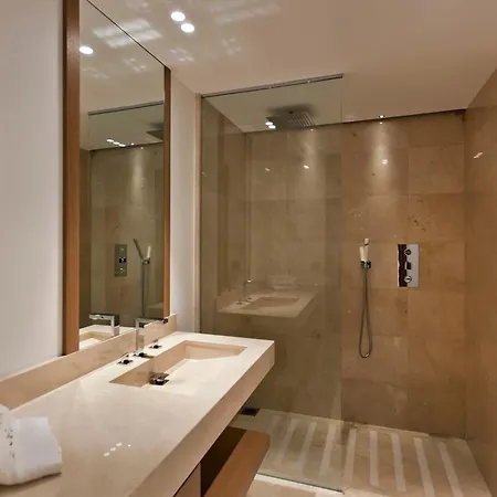 Villa Ref 1960 - - Sea View For Rent Cannes