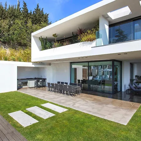 Ref 1960 - - Sea View For Rent فيلة *