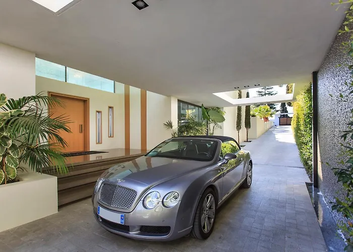Ref 1960 - - Sea View For Rent *
