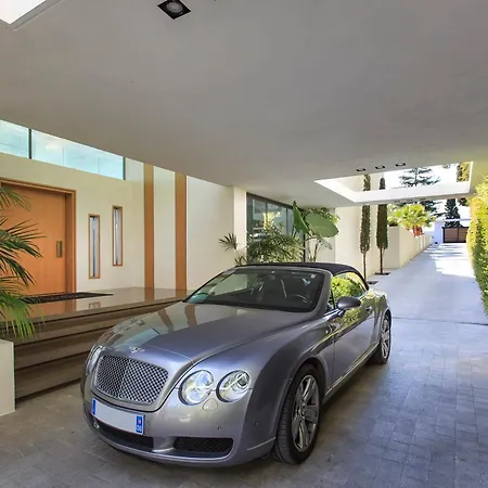 Ref 1960 - - Sea View For Rent *