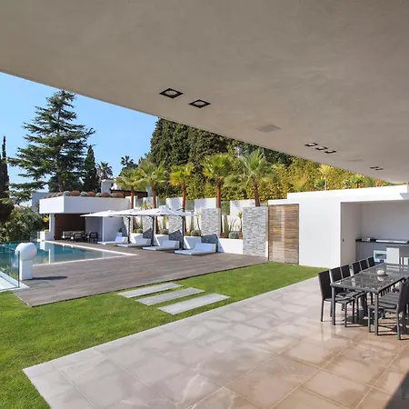 Ref 1960 - - Sea View For Rent